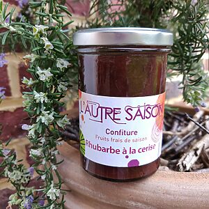 Confiture artisanale Extra de rhubarbe à la cerise